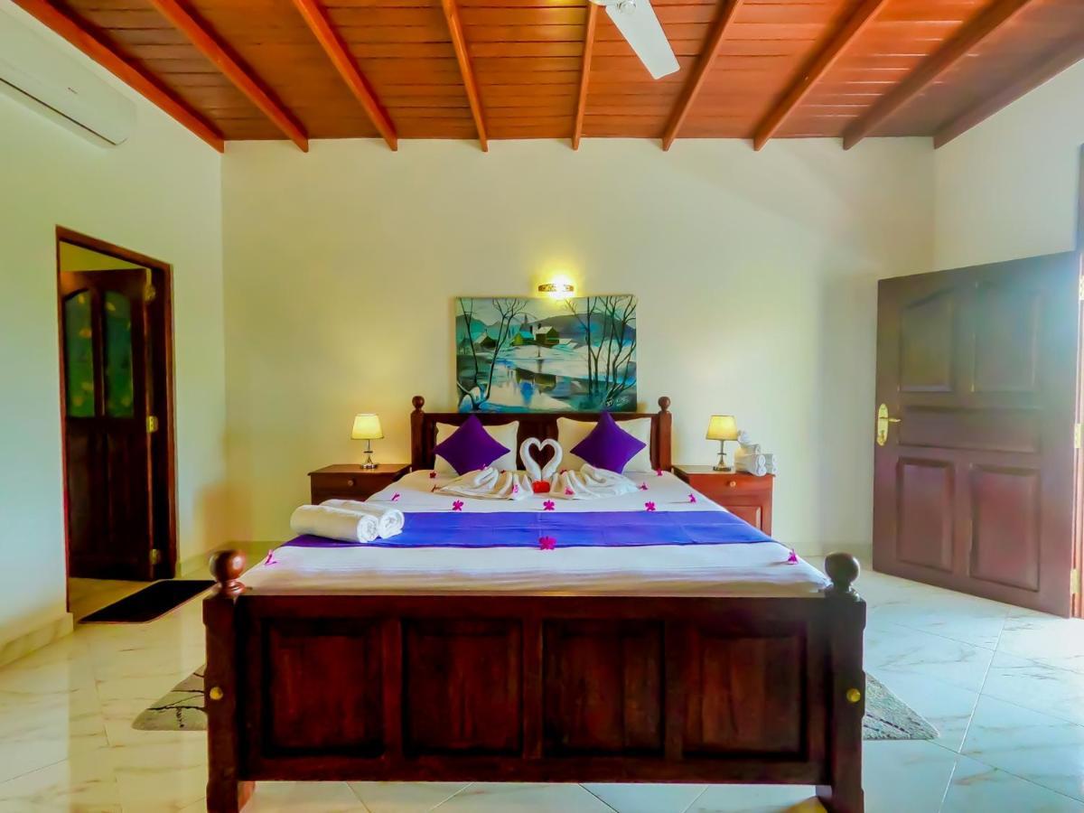Villa De White Sambur Hikkaduwa Kültér fotó