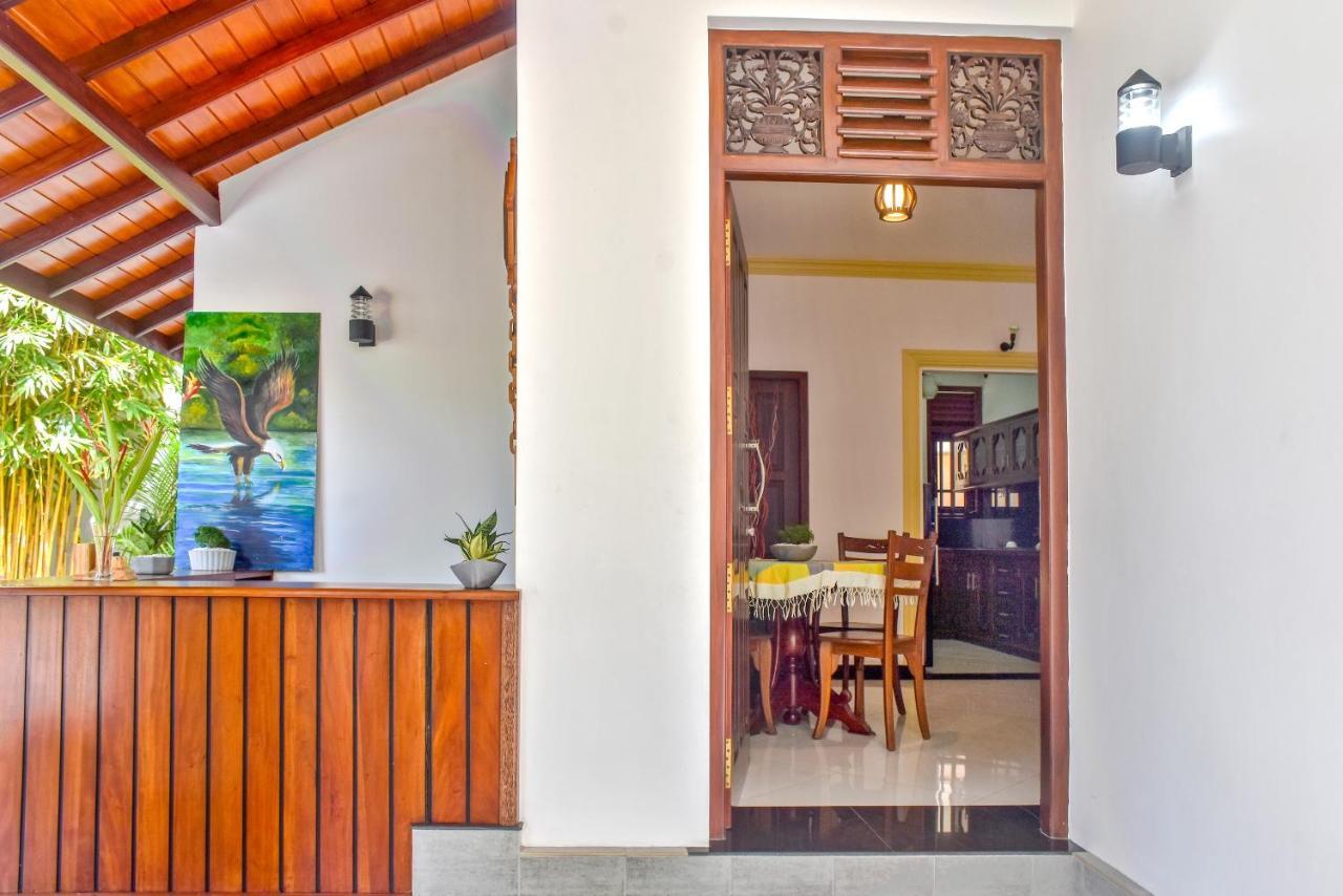 Villa De White Sambur Hikkaduwa Kültér fotó