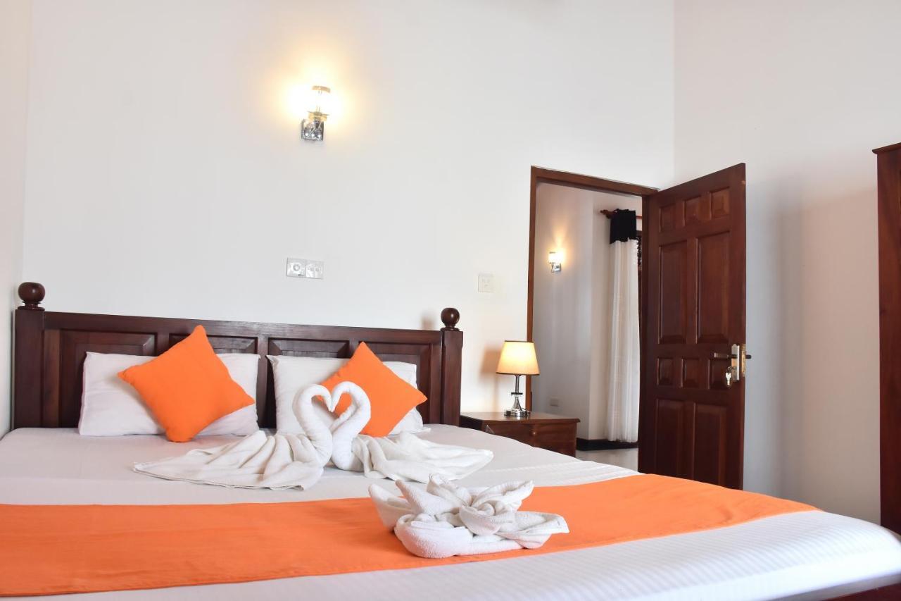 Villa De White Sambur Hikkaduwa Kültér fotó