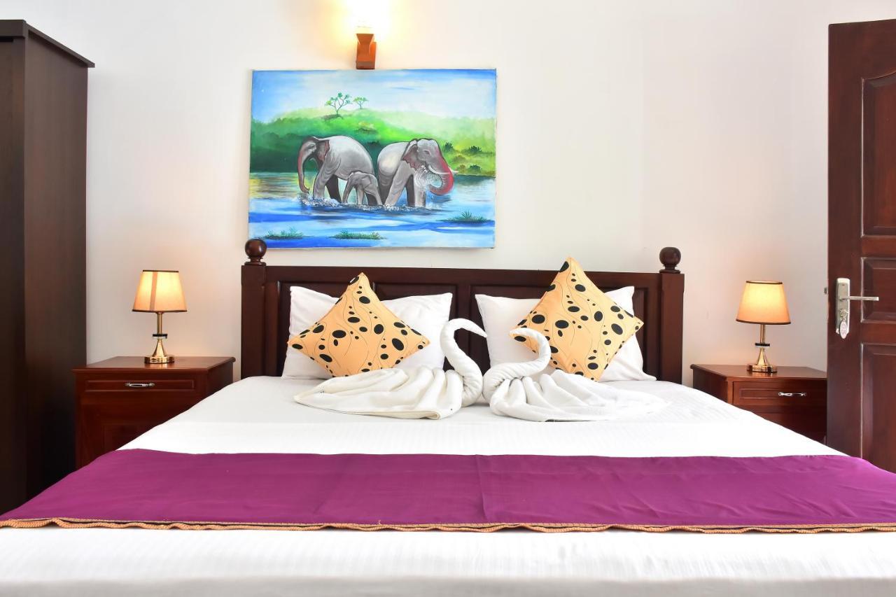 Villa De White Sambur Hikkaduwa Kültér fotó