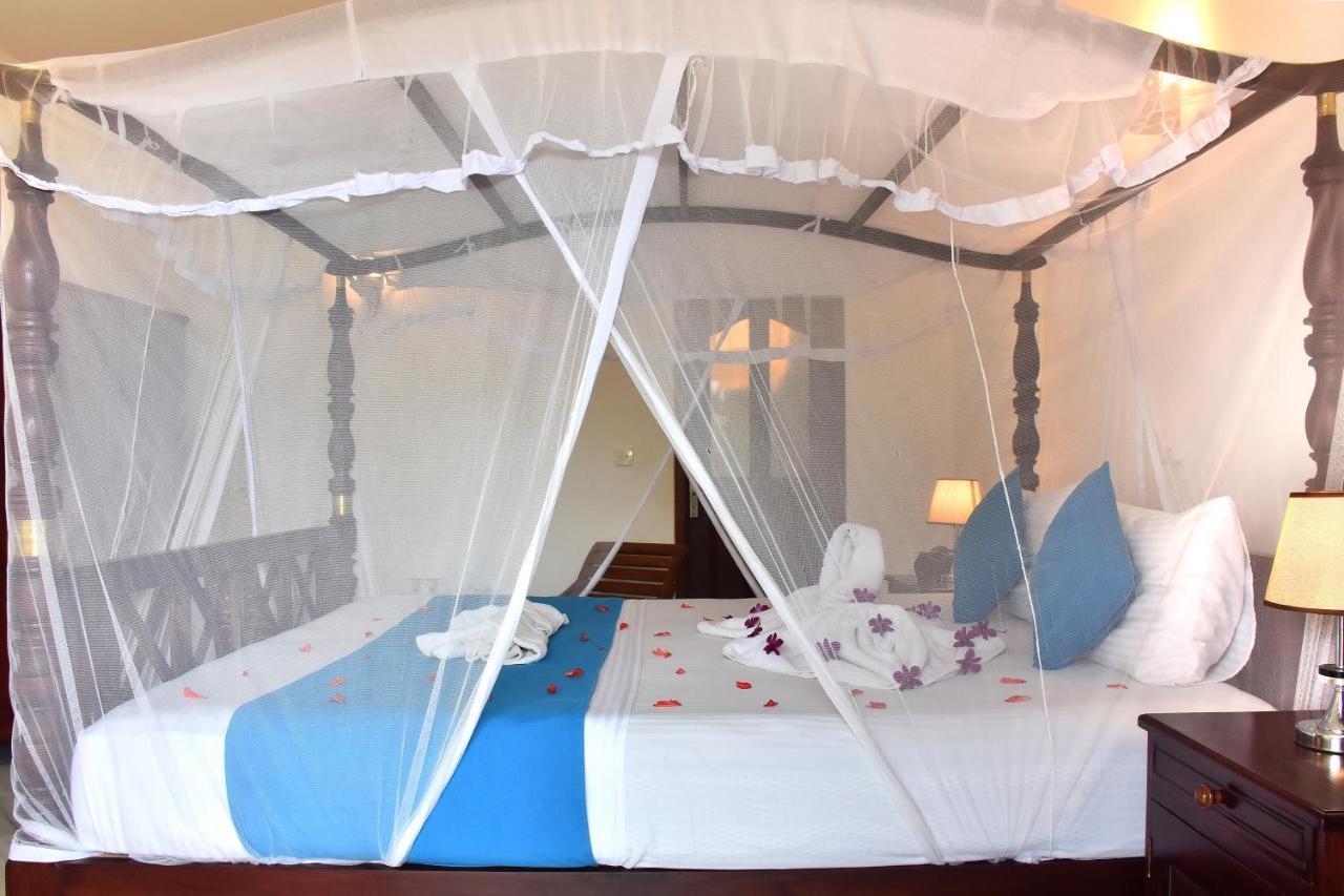 Villa De White Sambur Hikkaduwa Kültér fotó